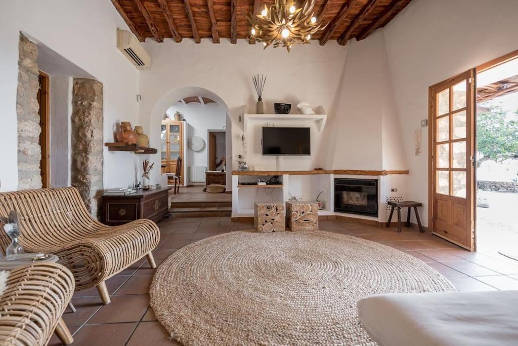Casa Can Lluc Con Piscina, Jardin Y Vista Al Campo Sant Miquel de Balansat Exterior foto
